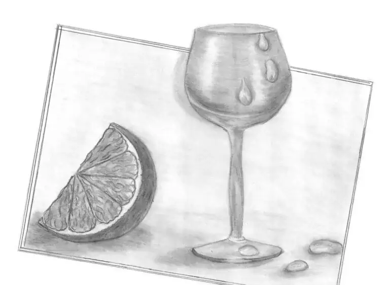 La copa es un dibujo hecho con lápices.