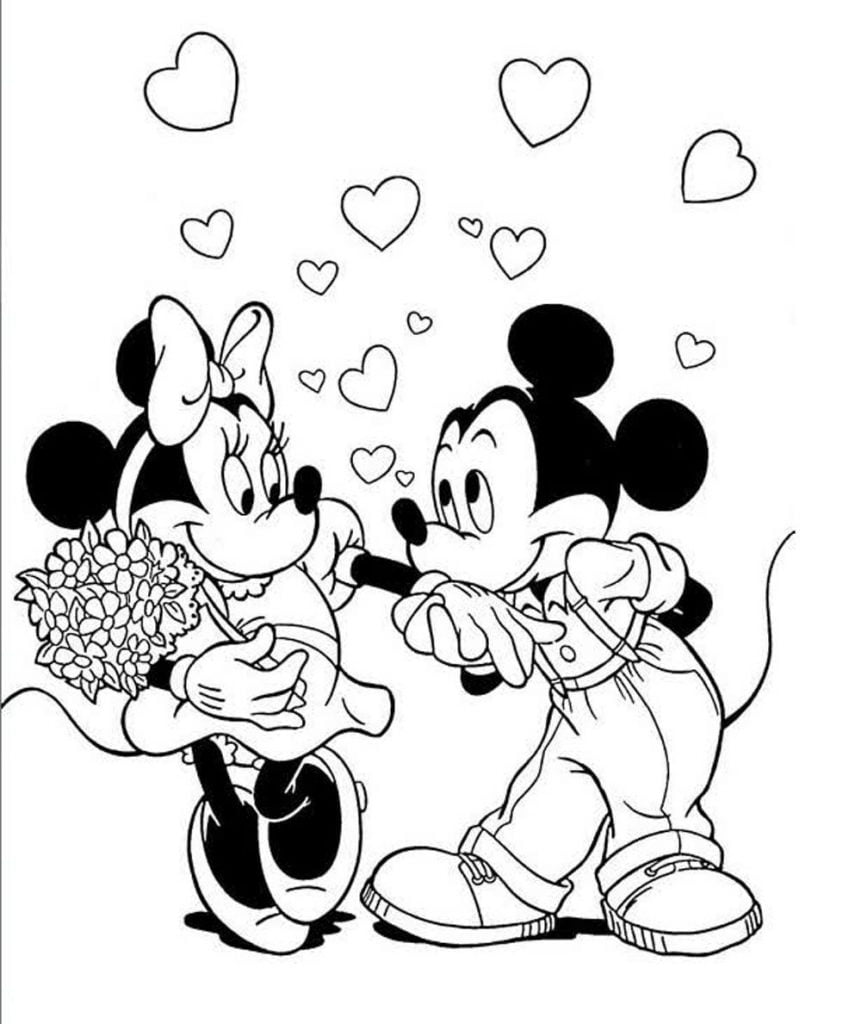 A Mickey Mouse le encanta escribir